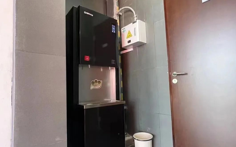 1648545754176738.jpg 研究院飲水機(jī).jpg